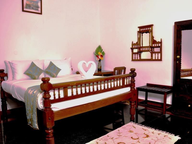 Hotel Bonsejour Pondicherry Exterior foto
