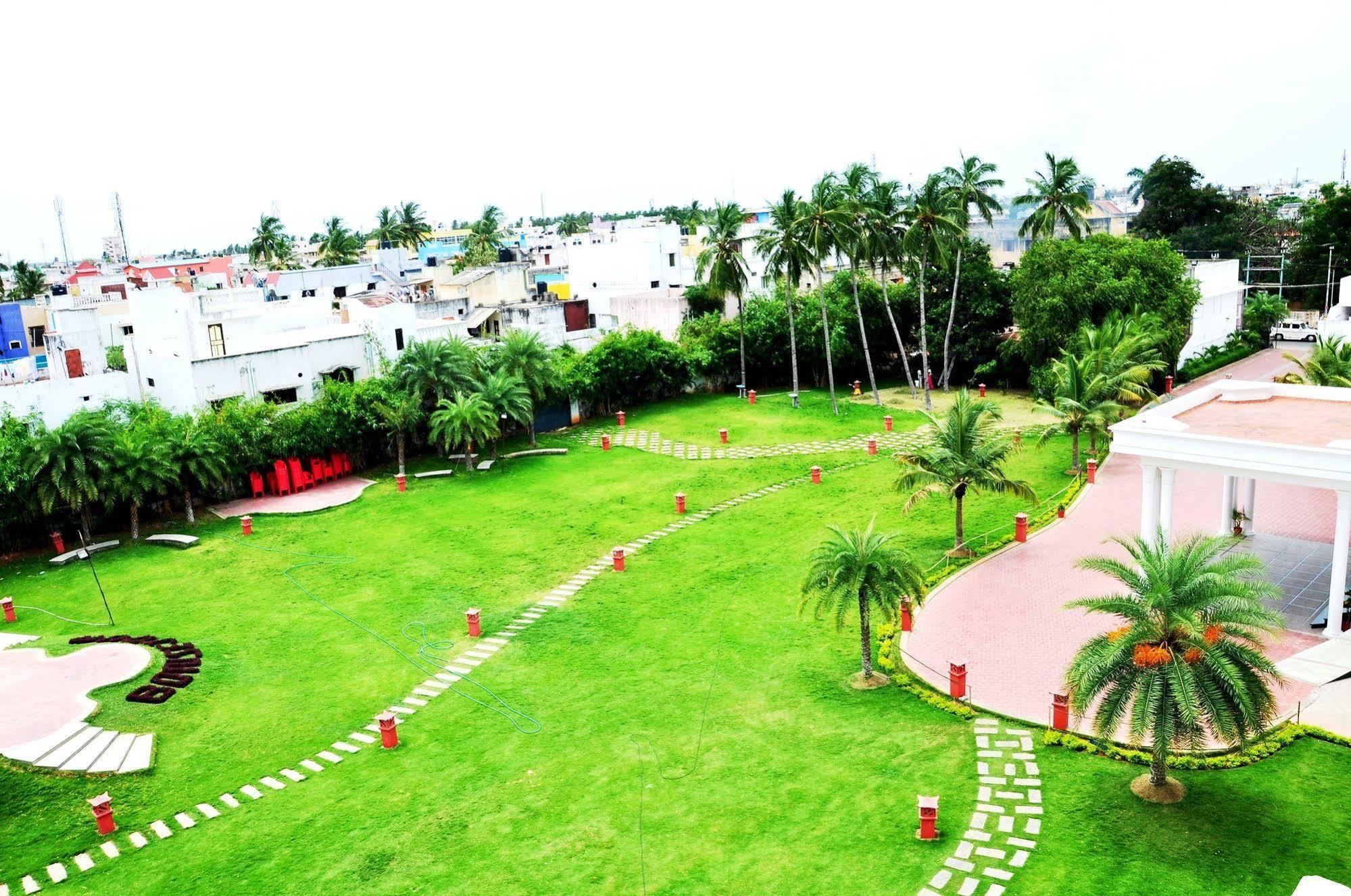Hotel Bonsejour Pondicherry Exterior foto